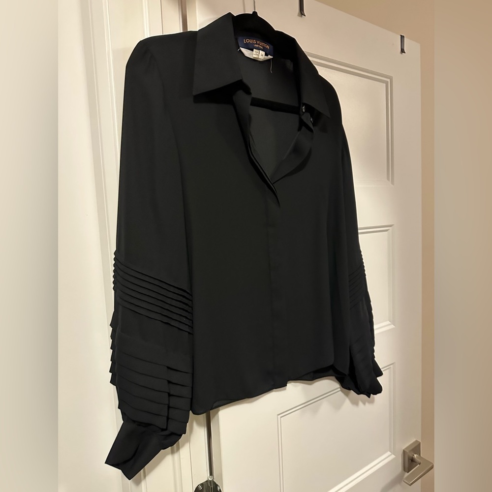 Louis Vuitton women’s blouse uniform